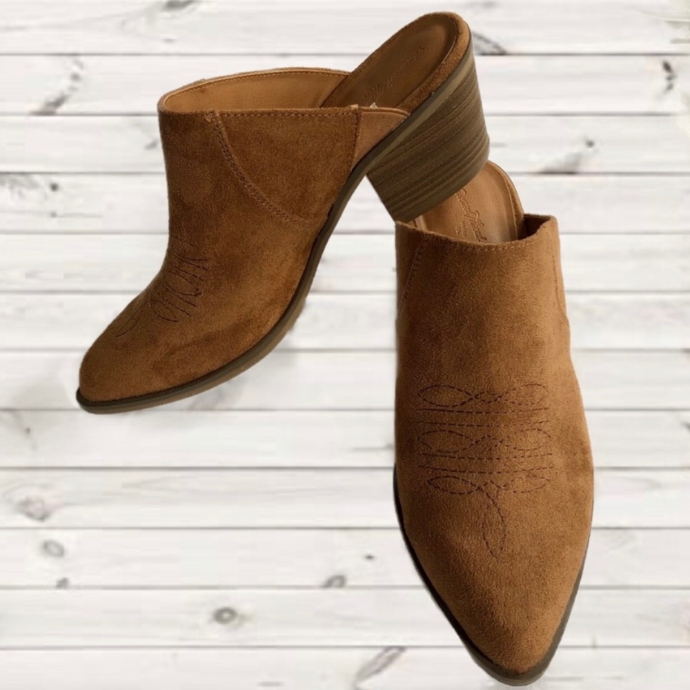 Universal Thread - Slip On Boots - W9
